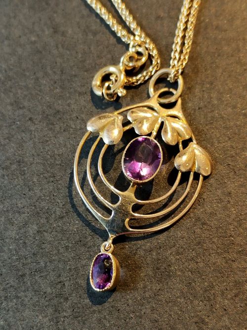 MURRLE BENNETT 9CT GOLD AMETHYST HEART PENDANT AND CHAIN - ADDITIONAL PHOTO 6