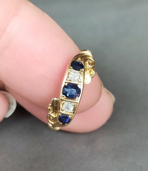 EDWARDIAN 18CT GOLD SAPPHIRE AND DIAMOND RING 1902 - ADDITIONAL PHOTO 7