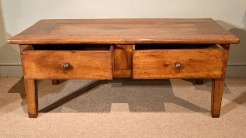 MID 19TH CENTURY FRENCH CHERRY WOOD COFFEE TABLE - ADDITIONAL PHOTO 1