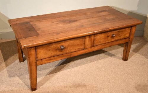 MID 19TH CENTURY FRENCH CHERRY WOOD COFFEE TABLE - ADDITIONAL PHOTO 2