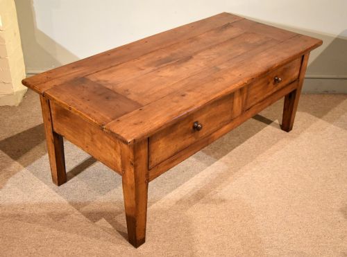 MID 19TH CENTURY FRENCH CHERRY WOOD COFFEE TABLE - ADDITIONAL PHOTO 6