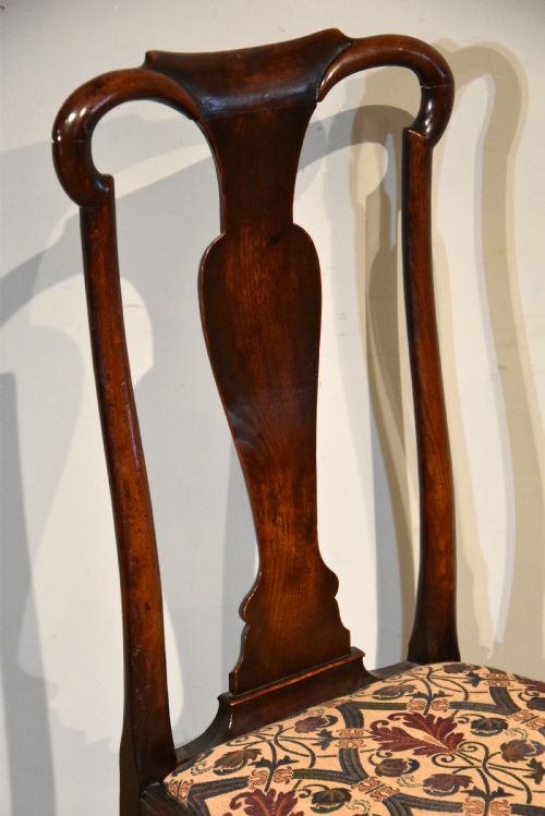 18TH CENTURY WALNUT SIDE CHAIR - ADDITIONAL PHOTO 3