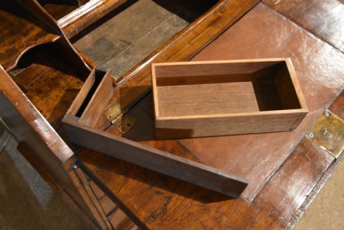 SMALL QUEEN ANNE WALNUT BUREAU - ADDITIONAL PHOTO 6