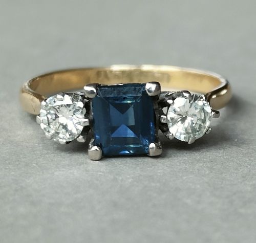 ART DECO 18CT GOLD SAPPHIRE AND DIAMOND RING - ADDITIONAL PHOTO 1