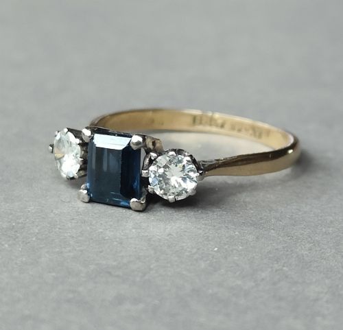 ART DECO 18CT GOLD SAPPHIRE AND DIAMOND RING - ADDITIONAL PHOTO 2