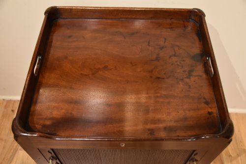 PAIR OF GEORGE III BEDSIDE COMMODES - ADDITIONAL PHOTO 7