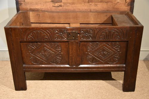 17TH CENTURY OAK CARVED COFFER - ADDITIONAL PHOTO 1