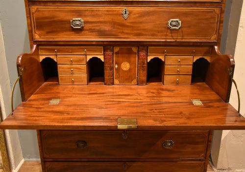 GEORGE III SHERATON DESIGN SECRETAIRE MAHOGANY CHEST ON CHEST - ADDITIONAL PHOTO 2