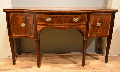 18th century serpentine sideboard with cupboard - CATEGORY: ANTIQUE SIDEBOARDS - DATED 18TH CENTURY