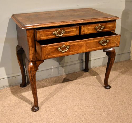 GEORGE I WALNUT LOWBOY SIDE TABLE - ADDITIONAL PHOTO 2