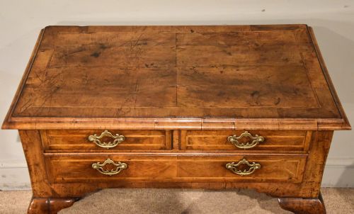 GEORGE I WALNUT LOWBOY SIDE TABLE - ADDITIONAL PHOTO 4