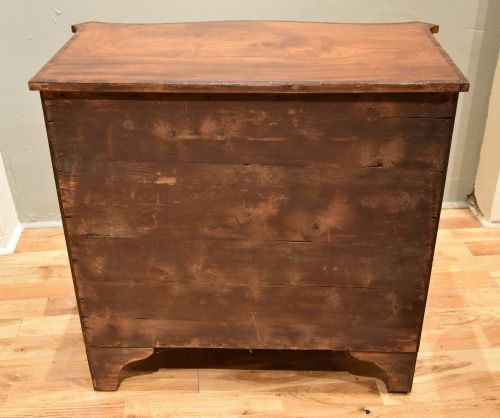 REGENCY MAHOGANY SERPENTINE CHEST OF DRAWERS - ADDITIONAL PHOTO 9