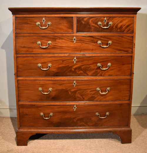 tall mahogany george iii chest of drawers - CATEGORY: ANTIQUE CHEST OF DRAWERS - DATED GEORGIAN