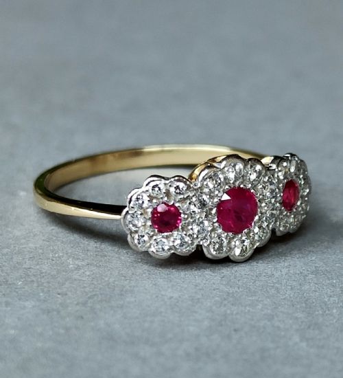 EDWARDIAN 18CT GOLD RUBY AND DIAMOND CLUSTER RING O7 - ADDITIONAL PHOTO 3