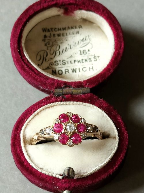 BEAUTIFUL ANTIQUE VICTORIAN 18CT RUBY DIAMOND CLUSTER RING - ADDITIONAL PHOTO 8