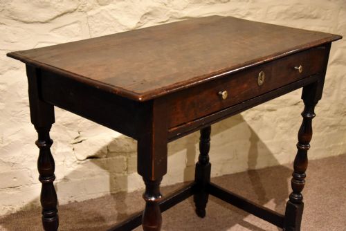 EARLY 18TH CENTURY QUEEN ANNE OAK SIDE TABLE - ADDITIONAL PHOTO 4