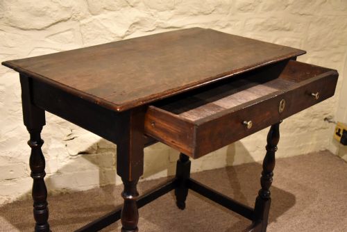 EARLY 18TH CENTURY QUEEN ANNE OAK SIDE TABLE - ADDITIONAL PHOTO 5