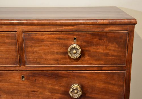 REGENCY MAHOGANY CHEST OF DRAWERS - ADDITIONAL PHOTO 6