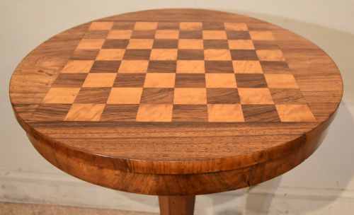 EARLY VICTORIAN ROSEWOOD SATINWOOD GAMES TABLE - ADDITIONAL PHOTO 5