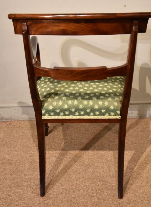 SET OF EIGHT REGENCY MAHOGANY DINING CHAIRS - ADDITIONAL PHOTO 10