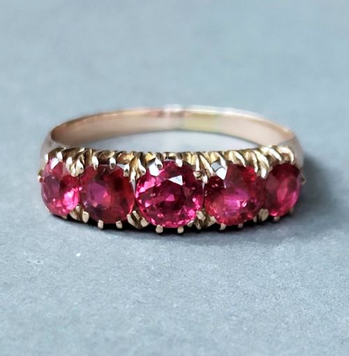beautiful victorian 18ct rose gold ruby half hoop ring - CATEGORY: ANTIQUE JEWELLERY - DATED 19TH CENTURY