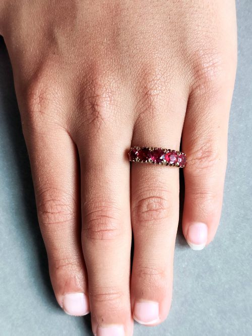 BEAUTIFUL VICTORIAN 18CT ROSE GOLD RUBY HALF HOOP RING - ADDITIONAL PHOTO 3