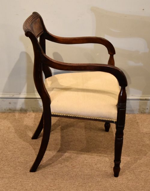 SET OF EIGHT REGENCY MAHOGANY DINING CHAIRS - ADDITIONAL PHOTO 5