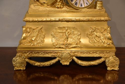 FRENCH MANTEL ORMOLU CLOCK OF NAPOLEON - ADDITIONAL PHOTO 3