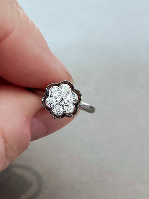 ART DECO 18CT GOLD DIAMOND DAISY CLUSTER RING - ADDITIONAL PHOTO 9
