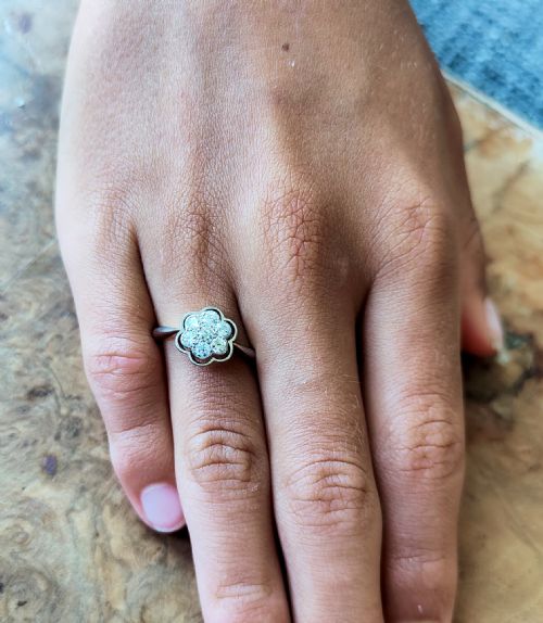 ART DECO 18CT GOLD DIAMOND DAISY CLUSTER RING - ADDITIONAL PHOTO 10