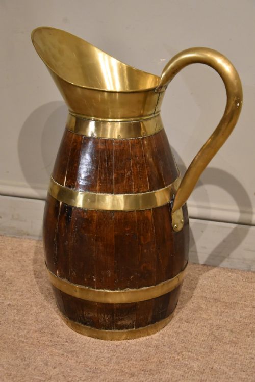 large oak and brass 19th century pitcher jug - CATEGORY: ANTIQUE MISCELLANEOUS - DATED 19TH CENTURY