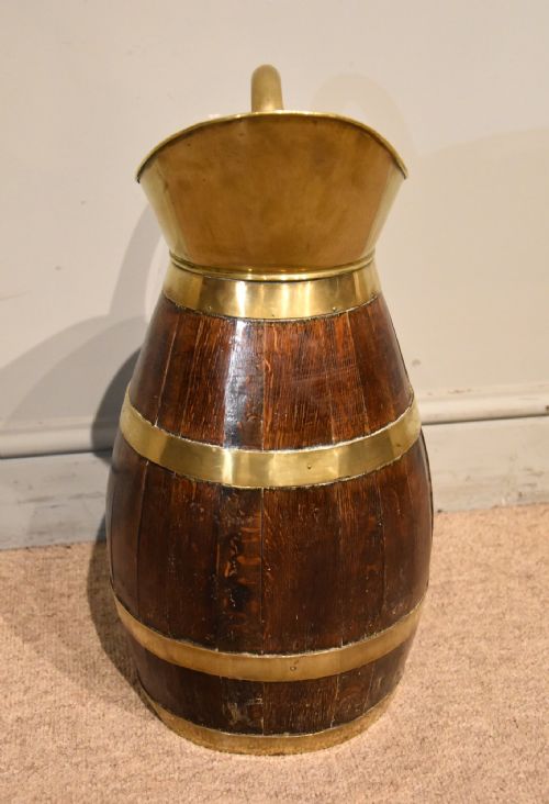 LARGE OAK AND BRASS 19TH CENTURY PITCHER JUG - ADDITIONAL PHOTO 2