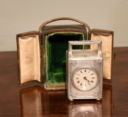 SILVER MINIATURE CARRIAGE TIMEPIECE BY GOLDSMITHS SILVERSMITHS - ADDITIONAL PHOTO 1