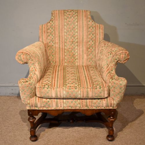 LATE 19TH CENTURY WALNUT ARMCHAIR - ADDITIONAL PHOTO 1