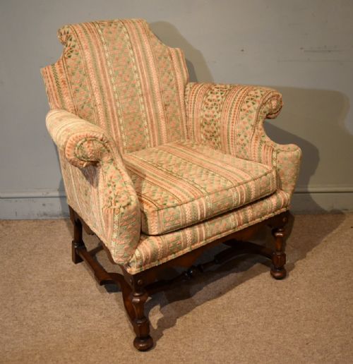 LATE 19TH CENTURY WALNUT ARMCHAIR - ADDITIONAL PHOTO 4