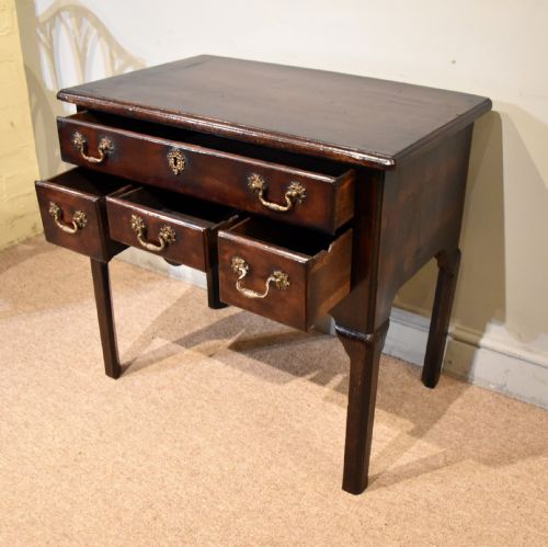 18TH CENTURY CHIPPENDALE PERIOD MAHOGANY LOWBOY - ADDITIONAL PHOTO 2
