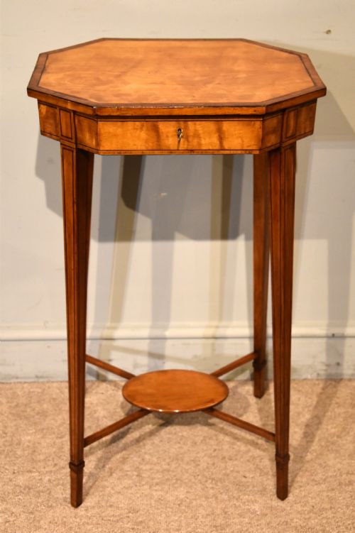 late 18th century satinwood side table - CATEGORY: ANTIQUE TABLES - DATED 18TH CENTURY