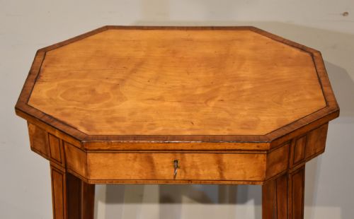 LATE 18TH CENTURY SATINWOOD SIDE TABLE - ADDITIONAL PHOTO 6