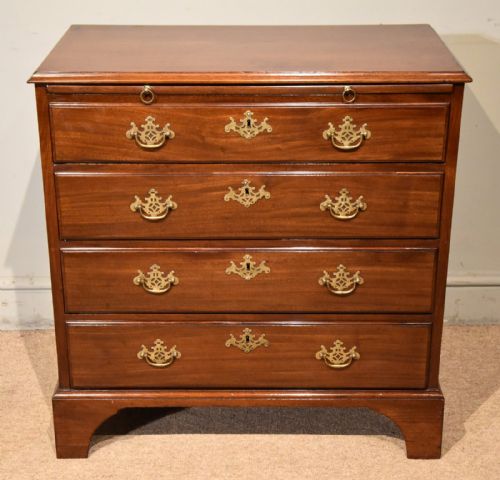 18TH CENTURY MAHOGANY CHEST OF DRAWERS - ADDITIONAL PHOTO 1