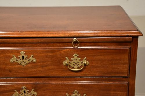 18TH CENTURY MAHOGANY CHEST OF DRAWERS - ADDITIONAL PHOTO 7