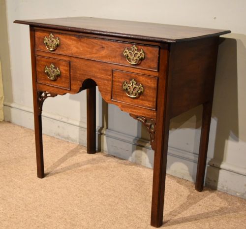 18TH CENTURY MAHOGANY LOWBOY - ADDITIONAL PHOTO 2
