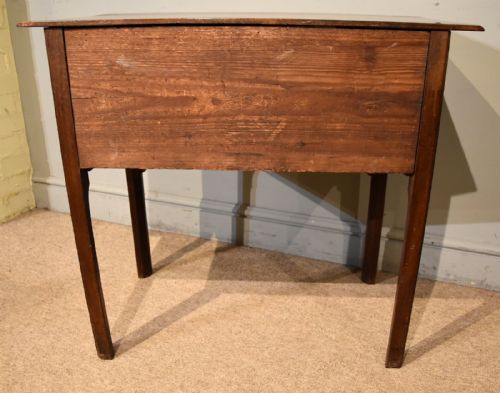 18TH CENTURY MAHOGANY LOWBOY - ADDITIONAL PHOTO 6