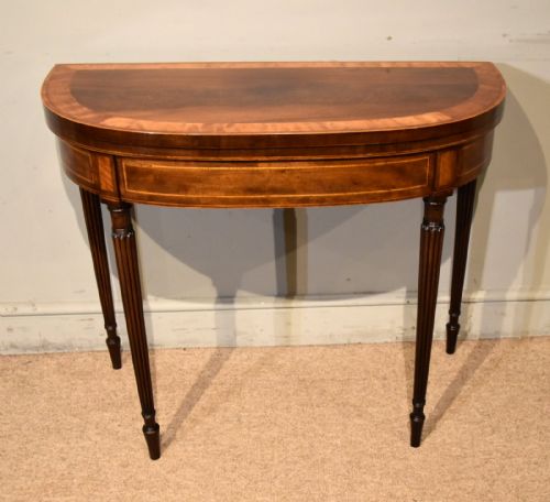 18TH CENTURY MAHOGANY SATINWOOD CARD TABLE - ADDITIONAL PHOTO 1