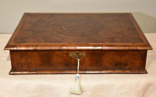 OLIVE WOOD WILLIAM AND MARY LACE BOX - ADDITIONAL PHOTO 1