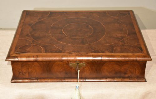 OLIVE WOOD WILLIAM AND MARY LACE BOX - ADDITIONAL PHOTO 2