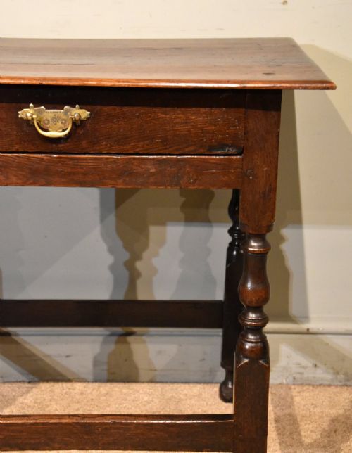 EARLY 18TH CENTURY OAK SIDE TABLE - ADDITIONAL PHOTO 5