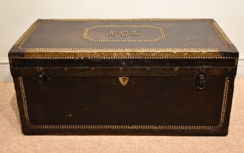19TH CENTURY REGENCY LEATHER BRASS IRON BOUND COACHING TRUNK - ADDITIONAL PHOTO 1