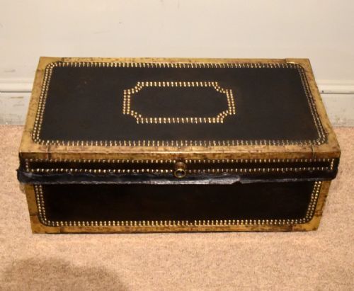 SMALL 19TH CENTURY REGENCY LEATHER BRASSBOUND COACHING TRUNK - ADDITIONAL PHOTO 4