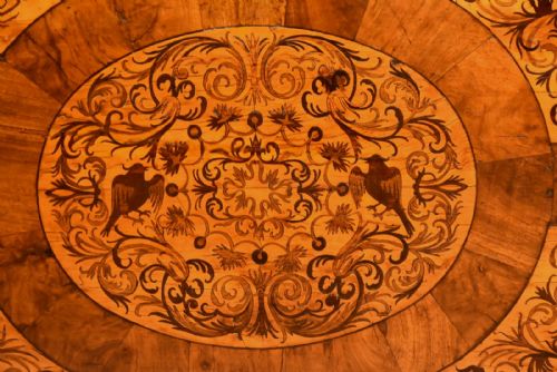 17TH CENTURY WALNUT CHEST OF DRAWERS WITH SEAWEED MARQUETRY - ADDITIONAL PHOTO 6