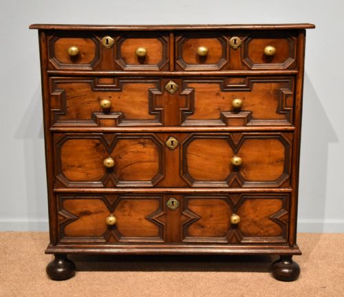 17th century walnut geometric chest of drawers - CATEGORY: ANTIQUE CHEST OF DRAWERS - DATED 17TH CENTURY